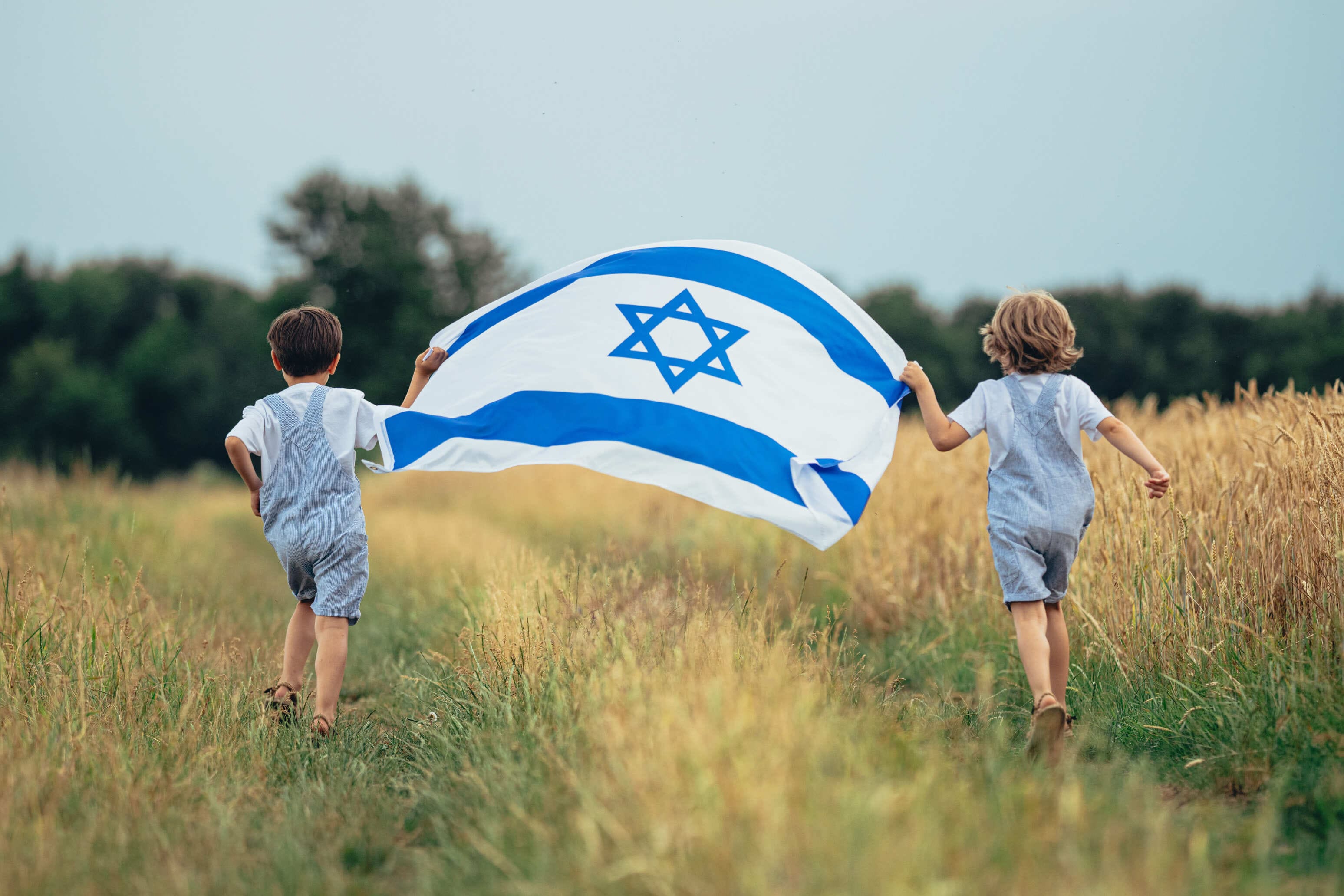 Israeli community celebrating together